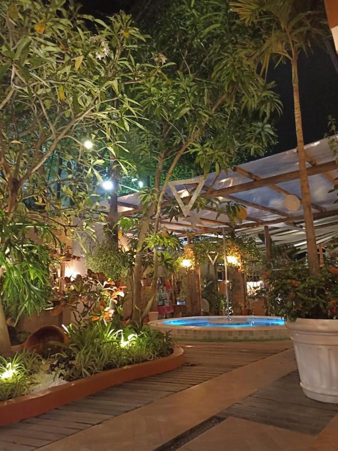 Riozin Liberal - Somente Adultos - Clothing Optional - Lifestyle Inn Rio de Janeiro